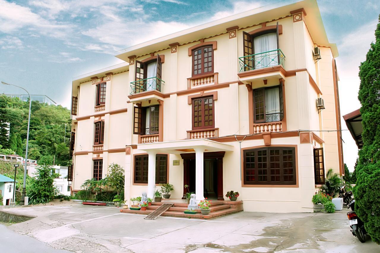 Khach San Cay Thong Hotel Tam Ðảo Exterior foto